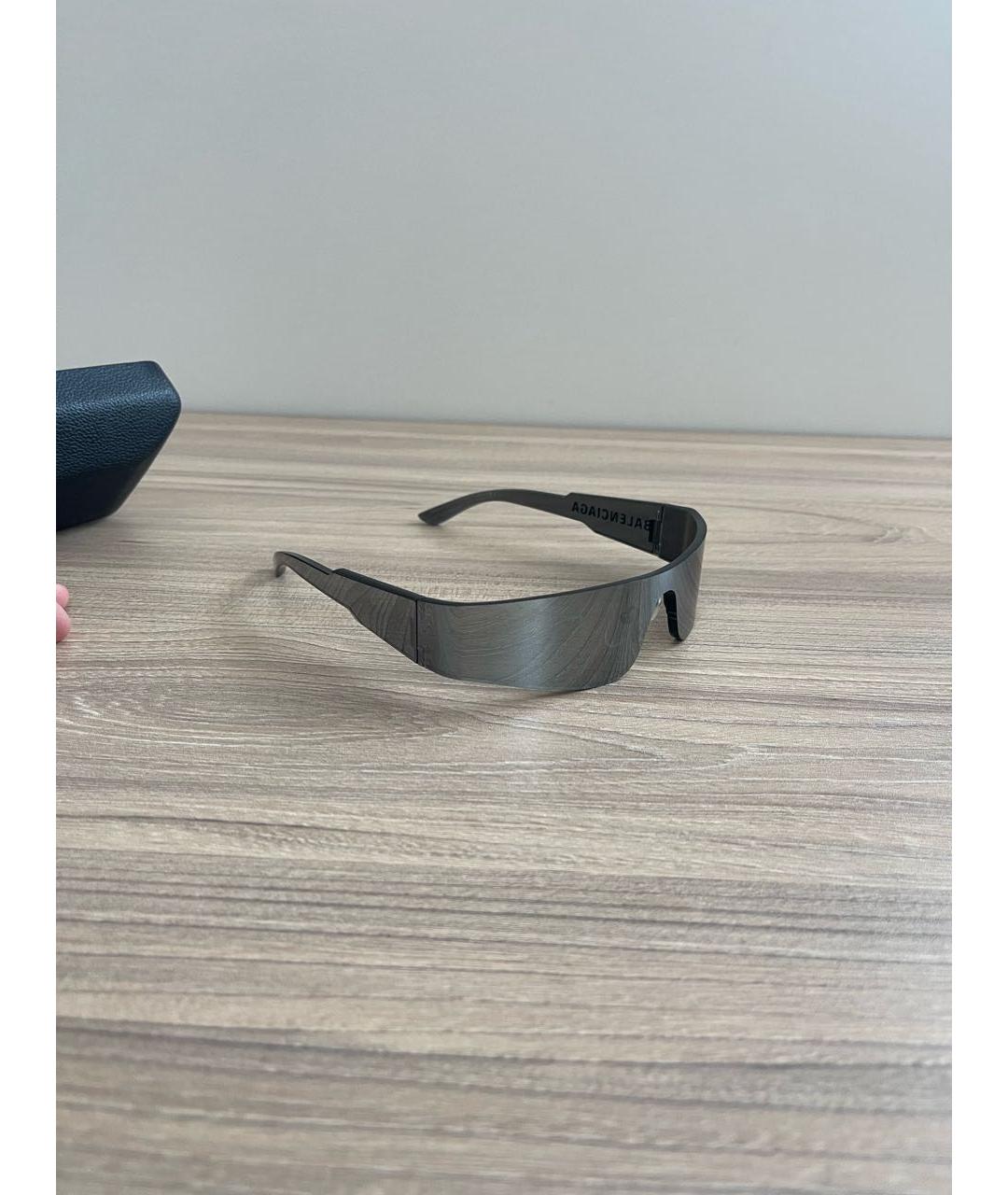 BALENCIAGA Серебряные пластиковые солнцезащитные очки, фото 4