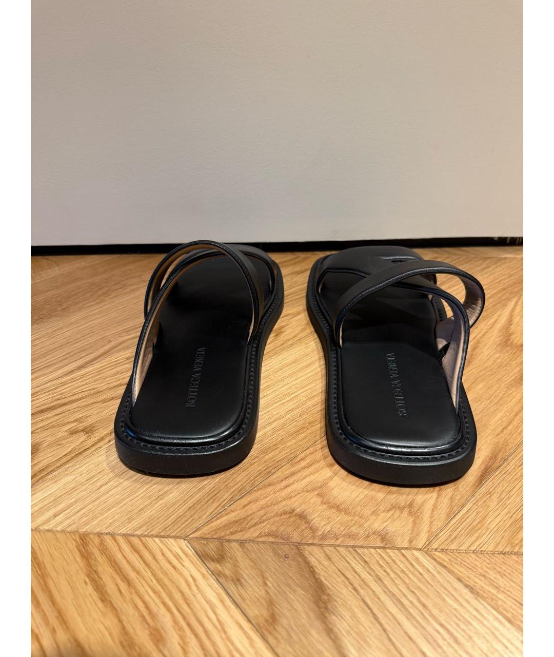 BOTTEGA VENETA Черные кожаные шлепанцы, фото 4