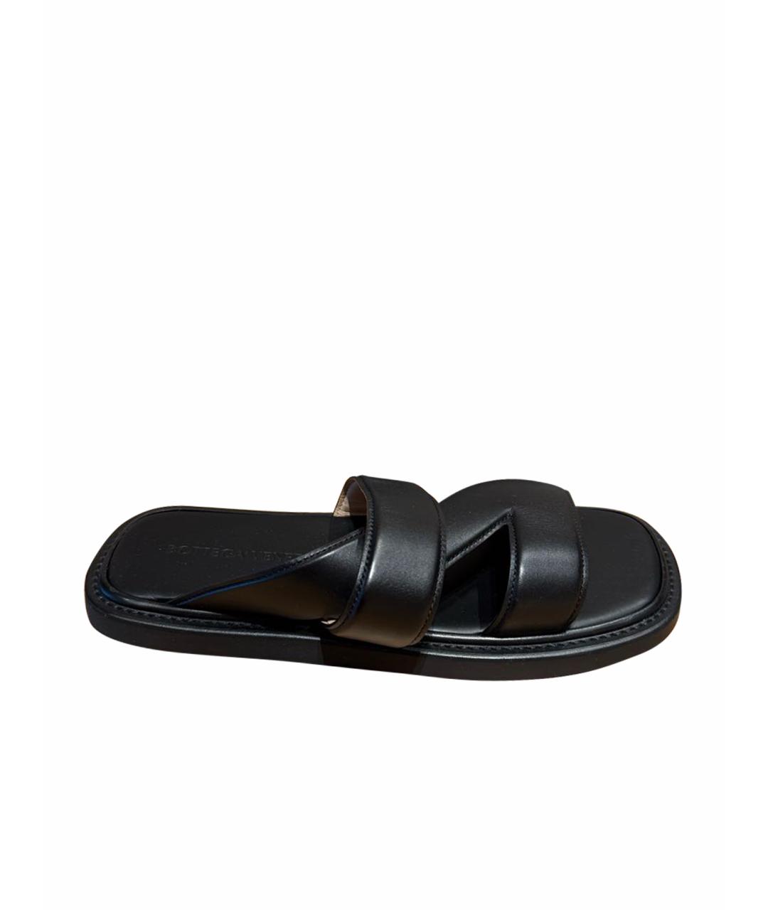 BOTTEGA VENETA Черные кожаные шлепанцы, фото 1