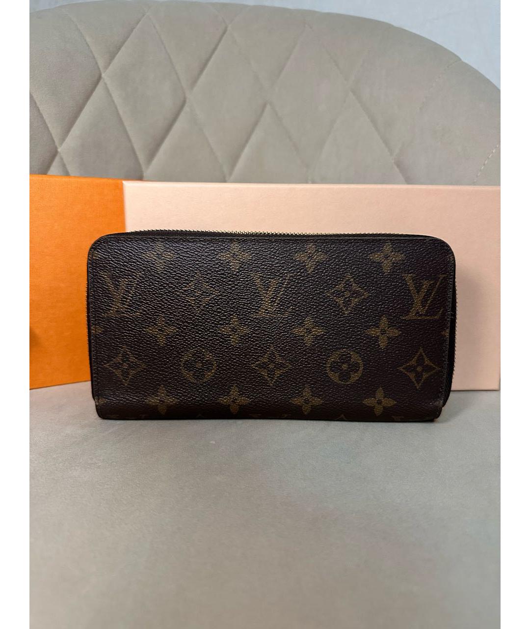 LOUIS VUITTON Коричневый кожаный кошелек, фото 8