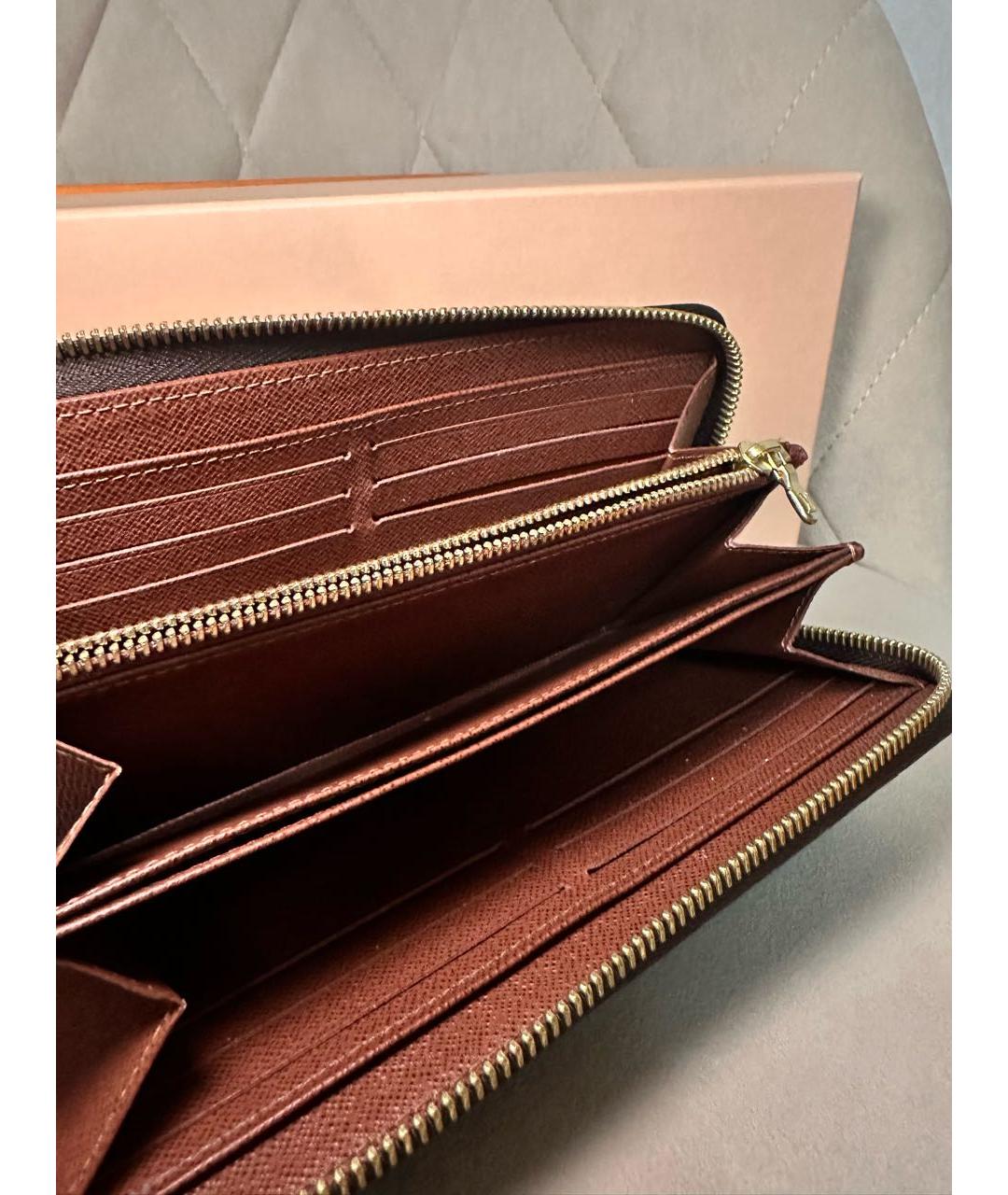 LOUIS VUITTON Коричневый кожаный кошелек, фото 4