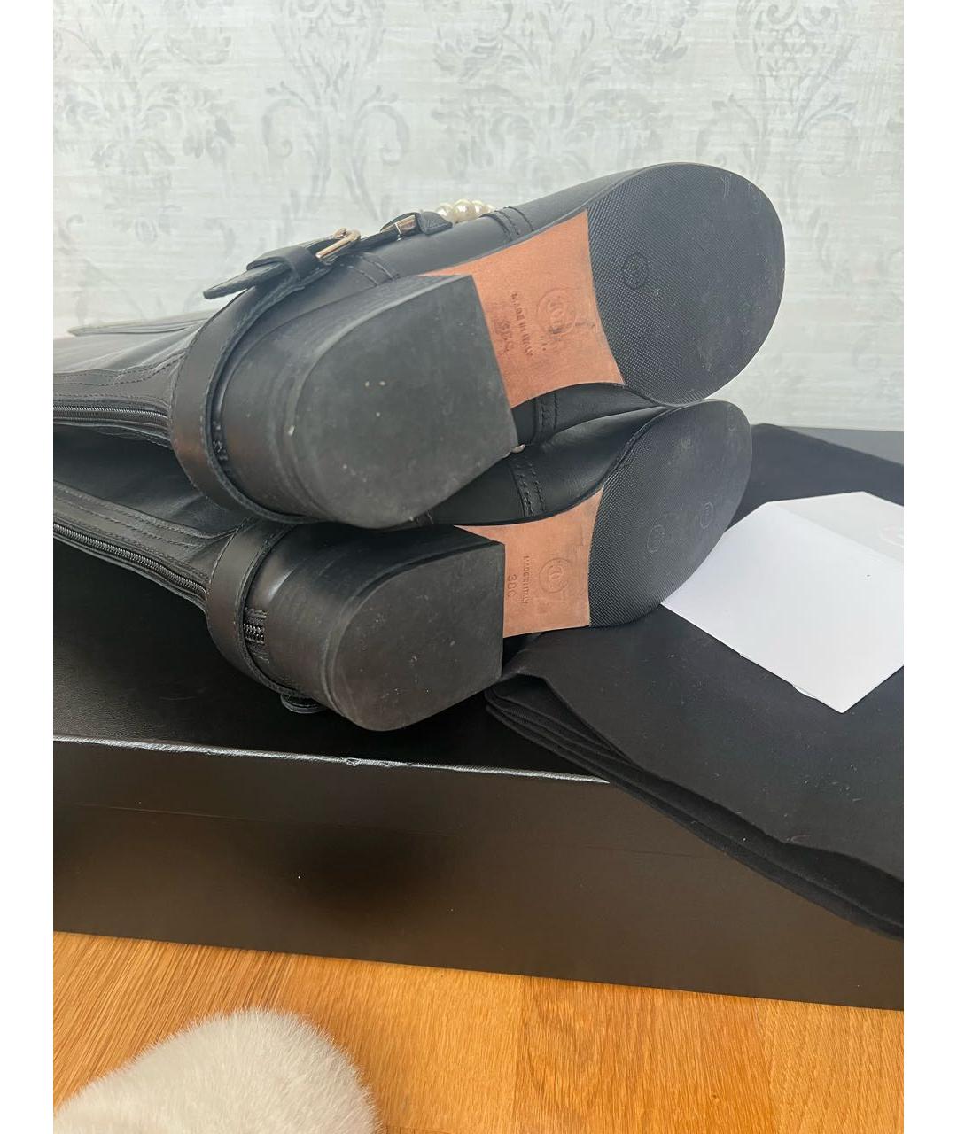 CHANEL Черные кожаные сапоги, фото 5