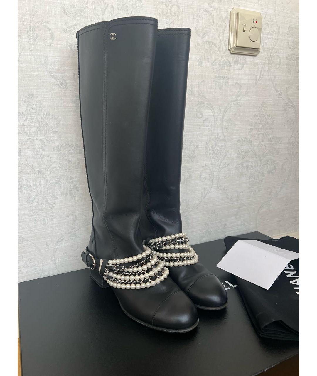 CHANEL Черные кожаные сапоги, фото 2