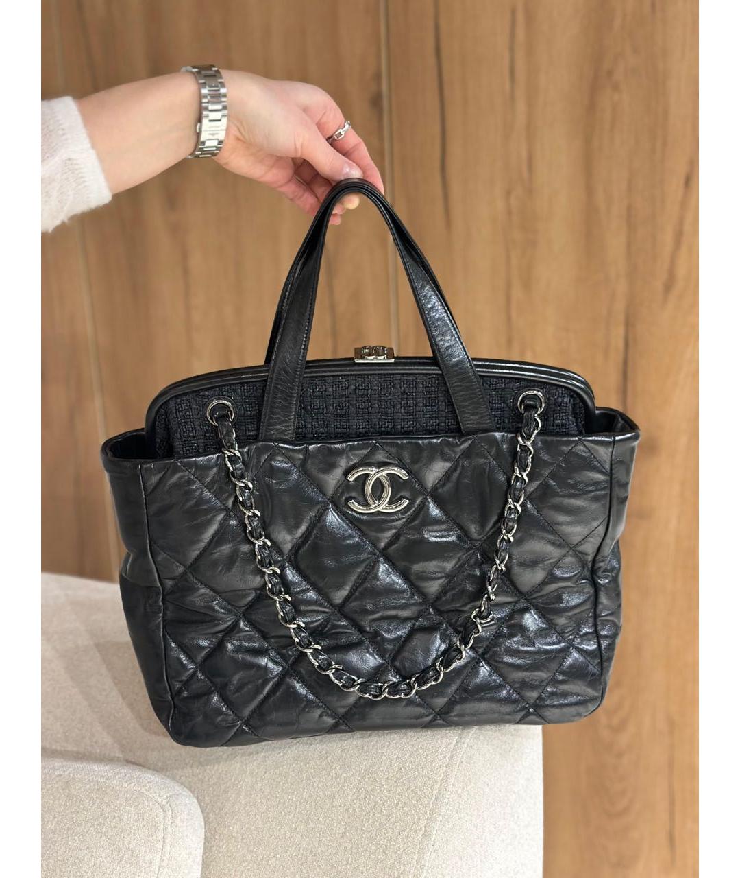 CHANEL Черная кожаная сумка тоут, фото 2