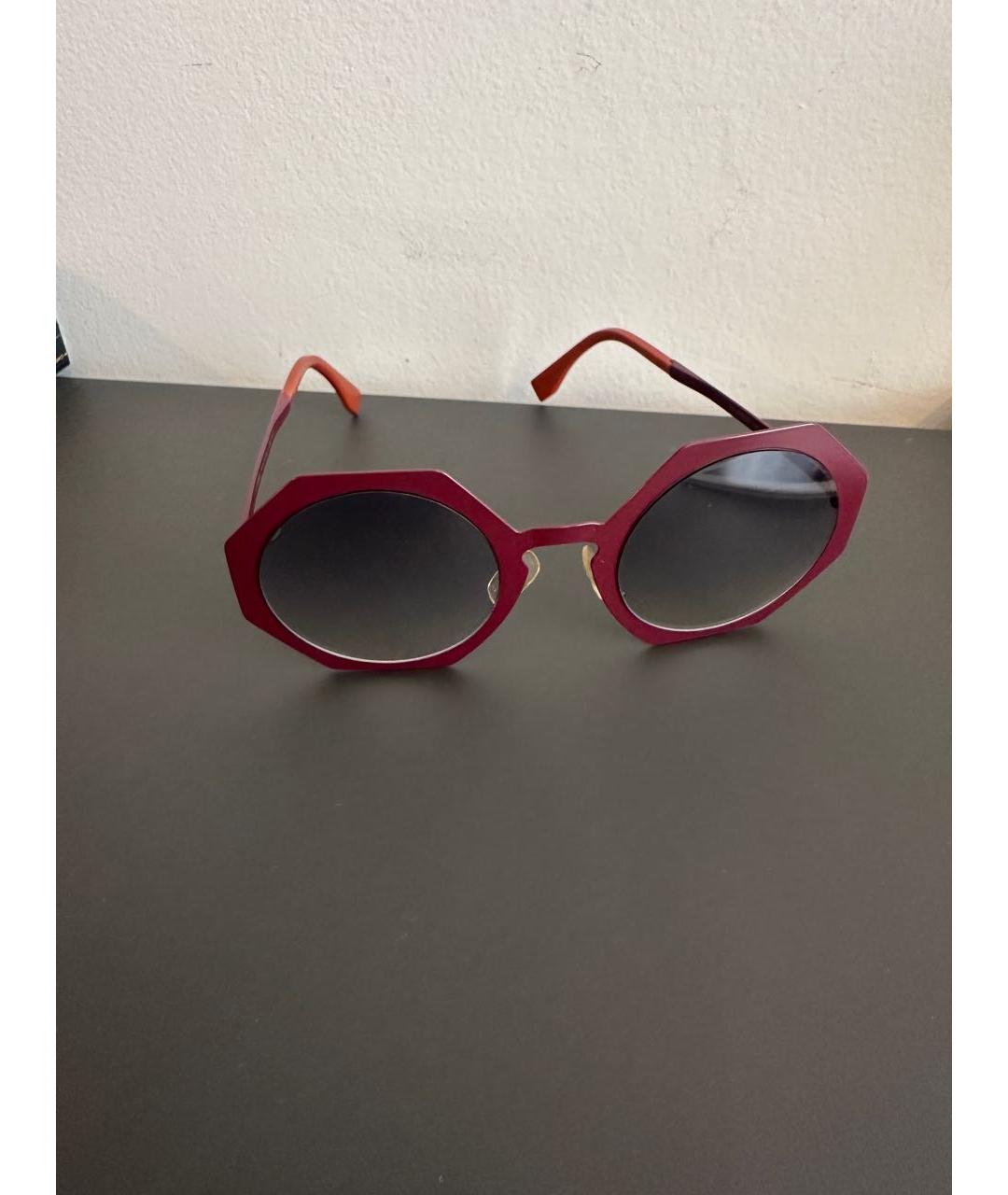 FENDI Бордовые пластиковые солнцезащитные очки, фото 4