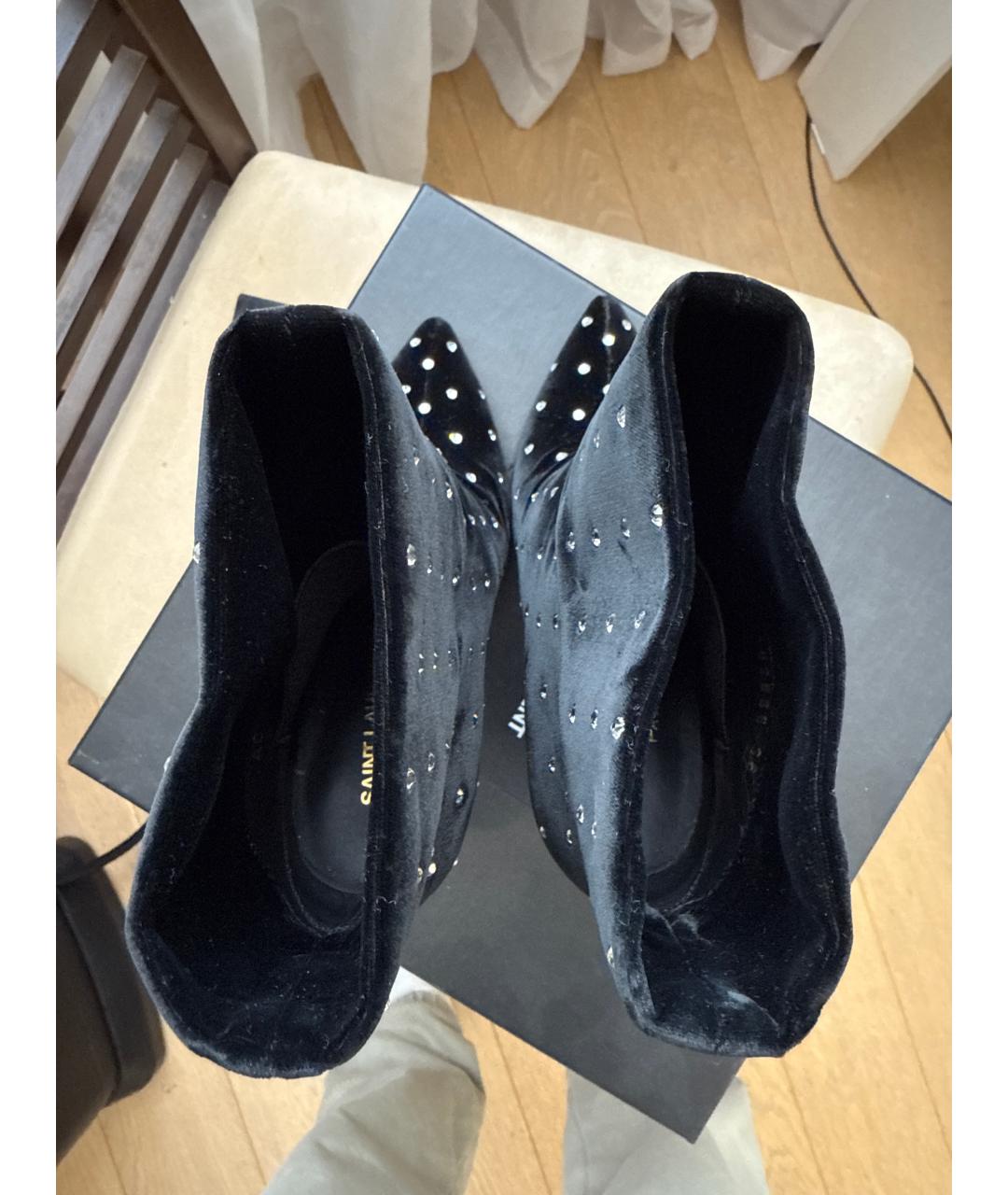 SAINT LAURENT Черные бархатные ботильоны, фото 3