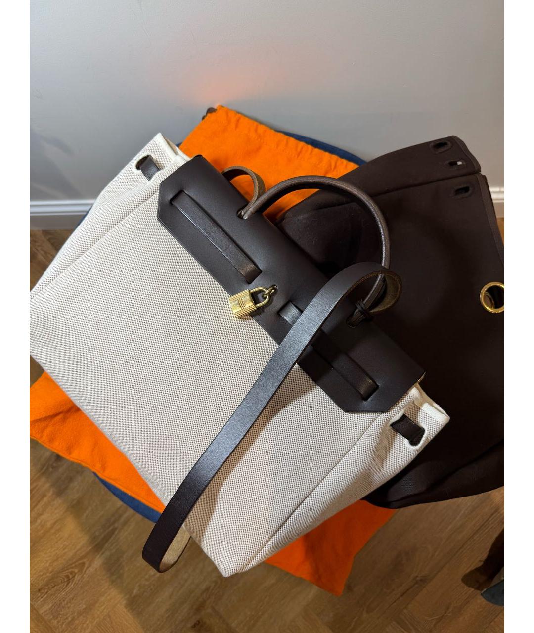 HERMES Бежевая кожаная сумка с короткими ручками, фото 4