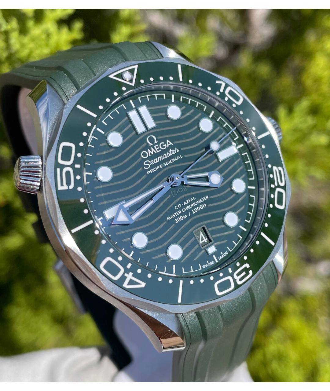 OMEGA Зеленые металлические часы, фото 2