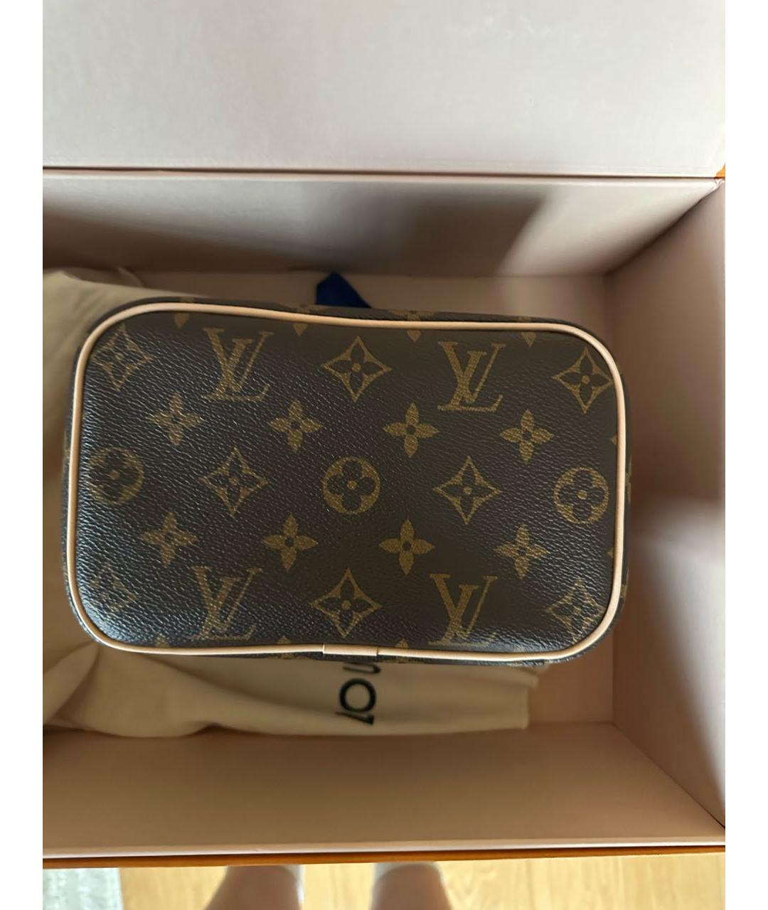 LOUIS VUITTON Коричневая косметичка, фото 3