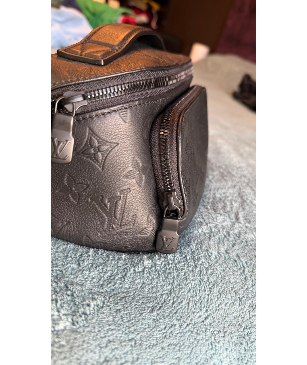 LOUIS VUITTON Черная кожаная сумка на плечо, фото 5