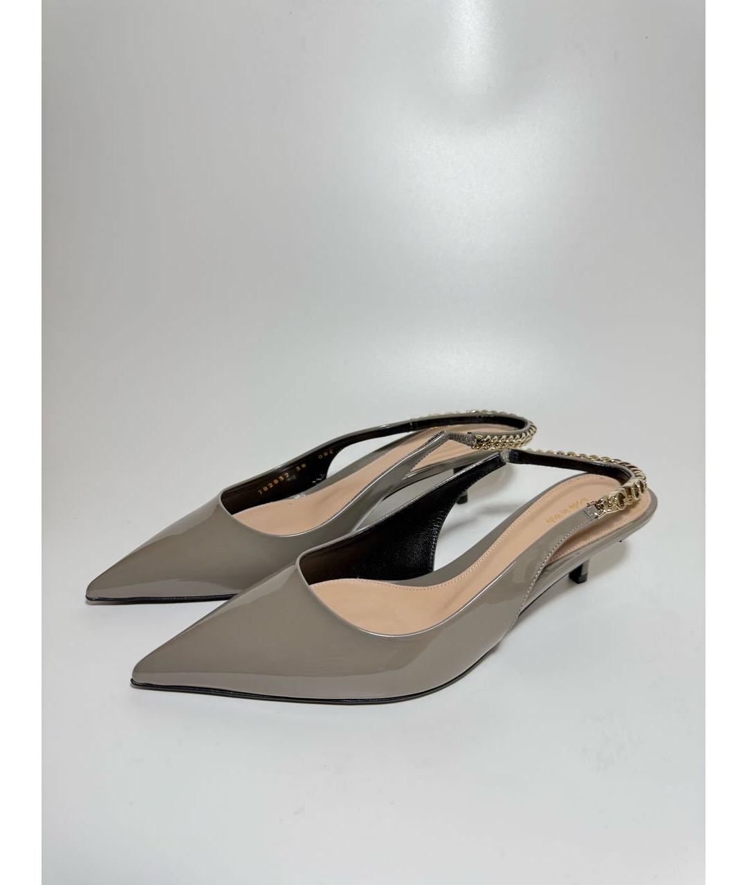 GUCCI Серые лодочки на низком каблуке из лакированной кожи, фото 2