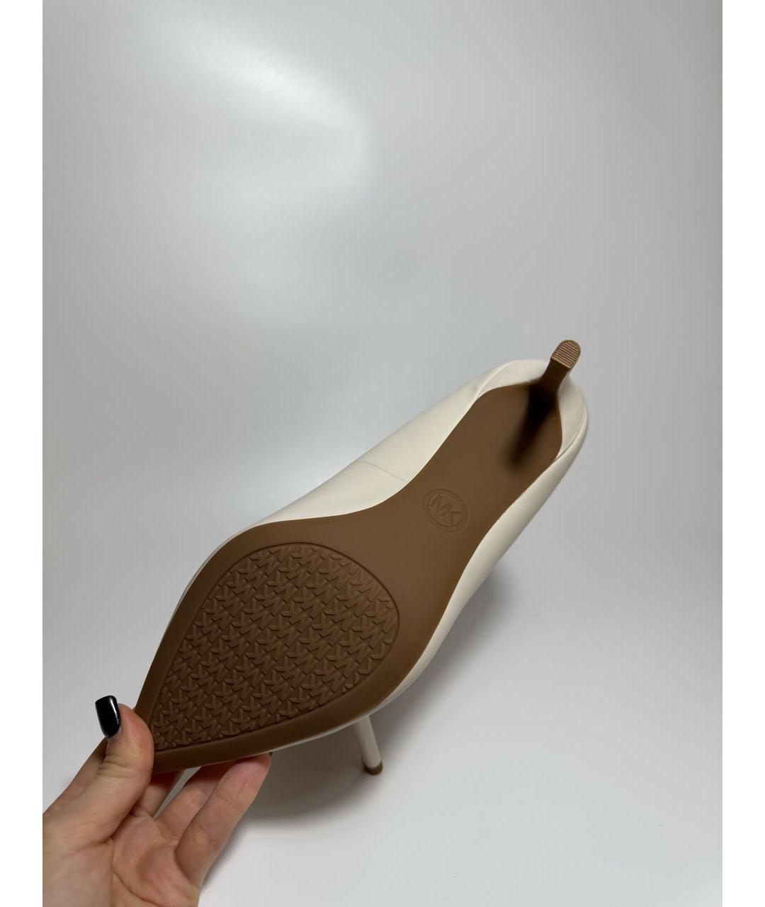 MICHAEL KORS Бежевые кожаные туфли, фото 5