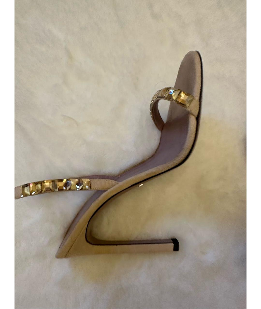 GUCCI Бежевые замшевые босоножки, фото 4