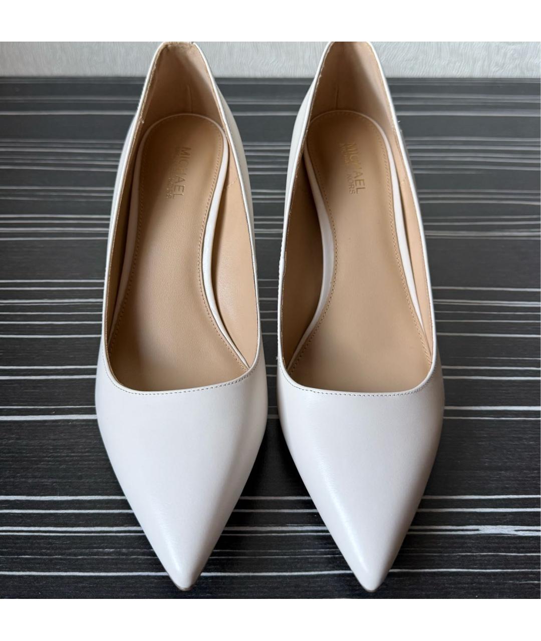 MICHAEL KORS Белые кожаные туфли, фото 3