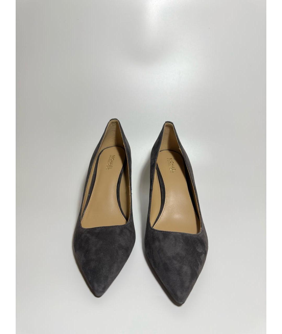 MICHAEL KORS Антрацитовые замшевые туфли, фото 3