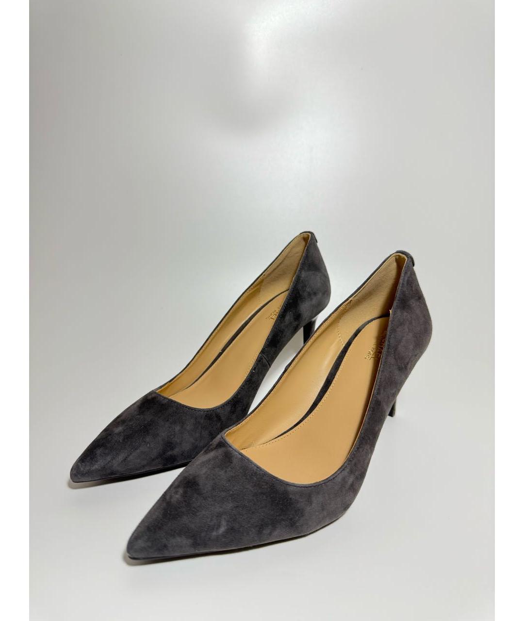 MICHAEL KORS Антрацитовые замшевые туфли, фото 2