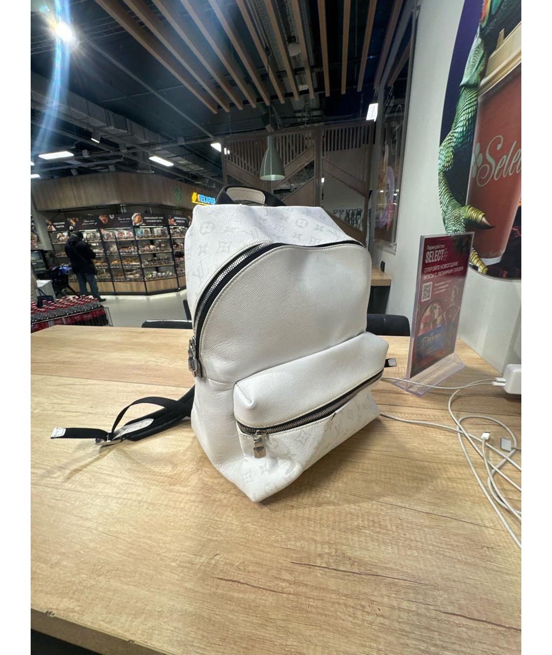 LOUIS VUITTON Белый кожаный рюкзак, фото 2