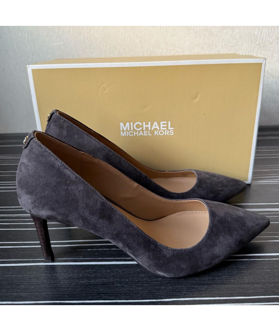 MICHAEL KORS Антрацитовые замшевые туфли, фото 5