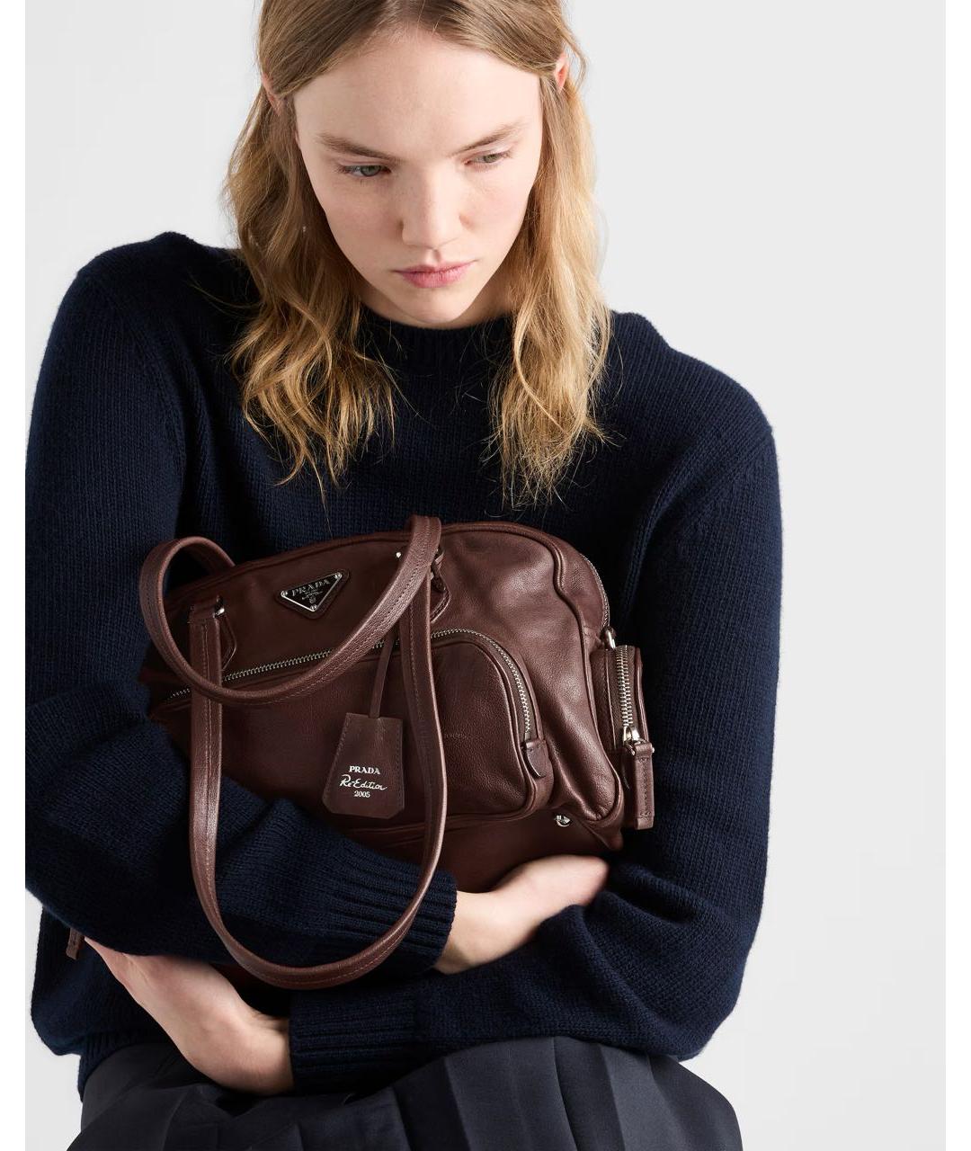 PRADA Коричневая кожаная сумка с короткими ручками, фото 2