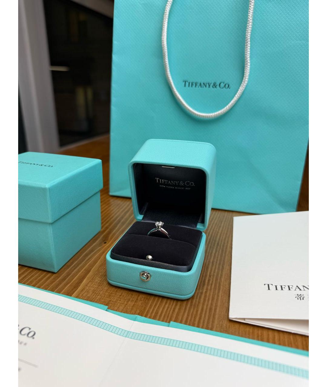 TIFFANY&CO Белое платиновое кольцо, фото 2