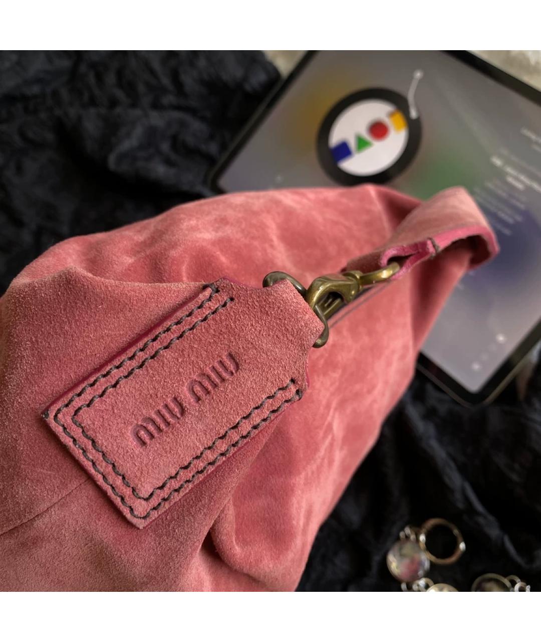 MIU MIU Розовая замшевая сумка с короткими ручками, фото 2
