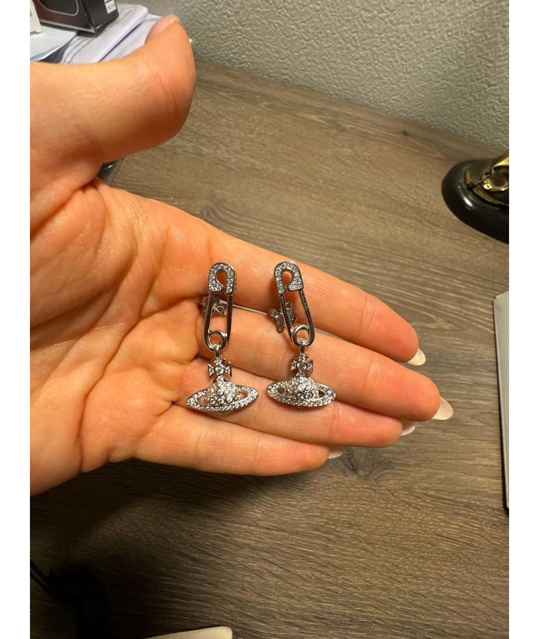 VIVIENNE WESTWOOD Серебряные латунные серьги, фото 5