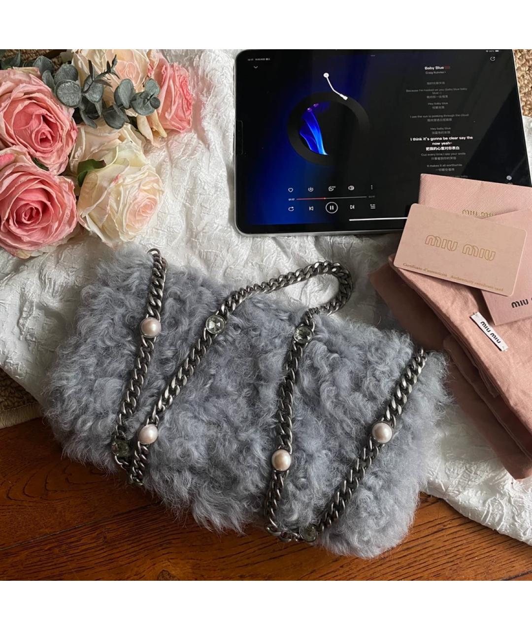 MIU MIU Серая меховая сумка с короткими ручками, фото 8