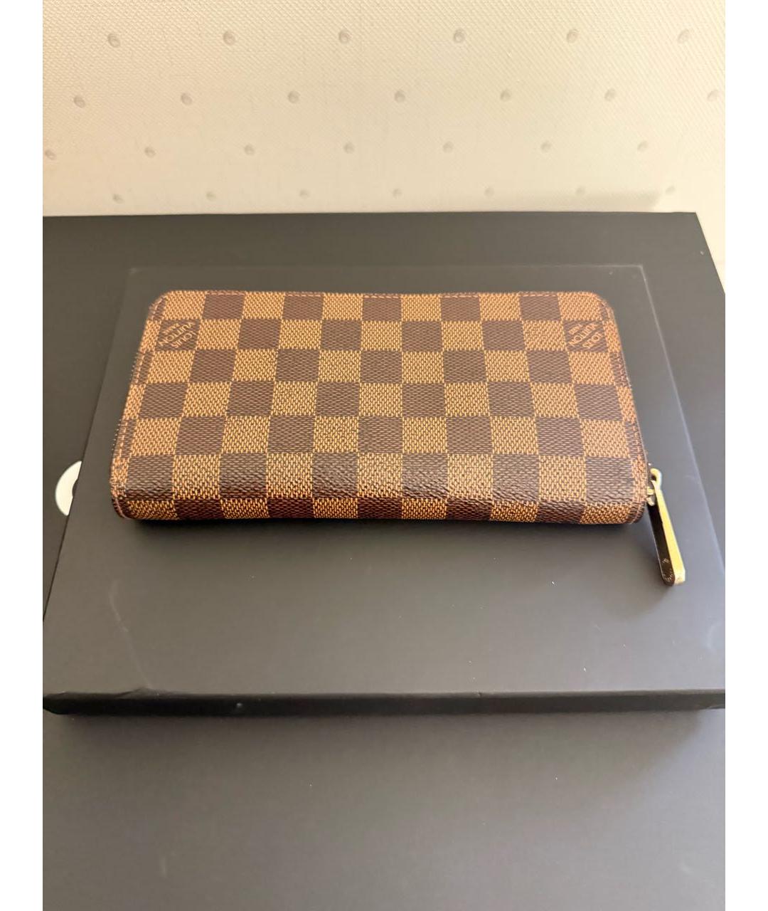 LOUIS VUITTON Коричневый кошелек из искусственной кожи, фото 8