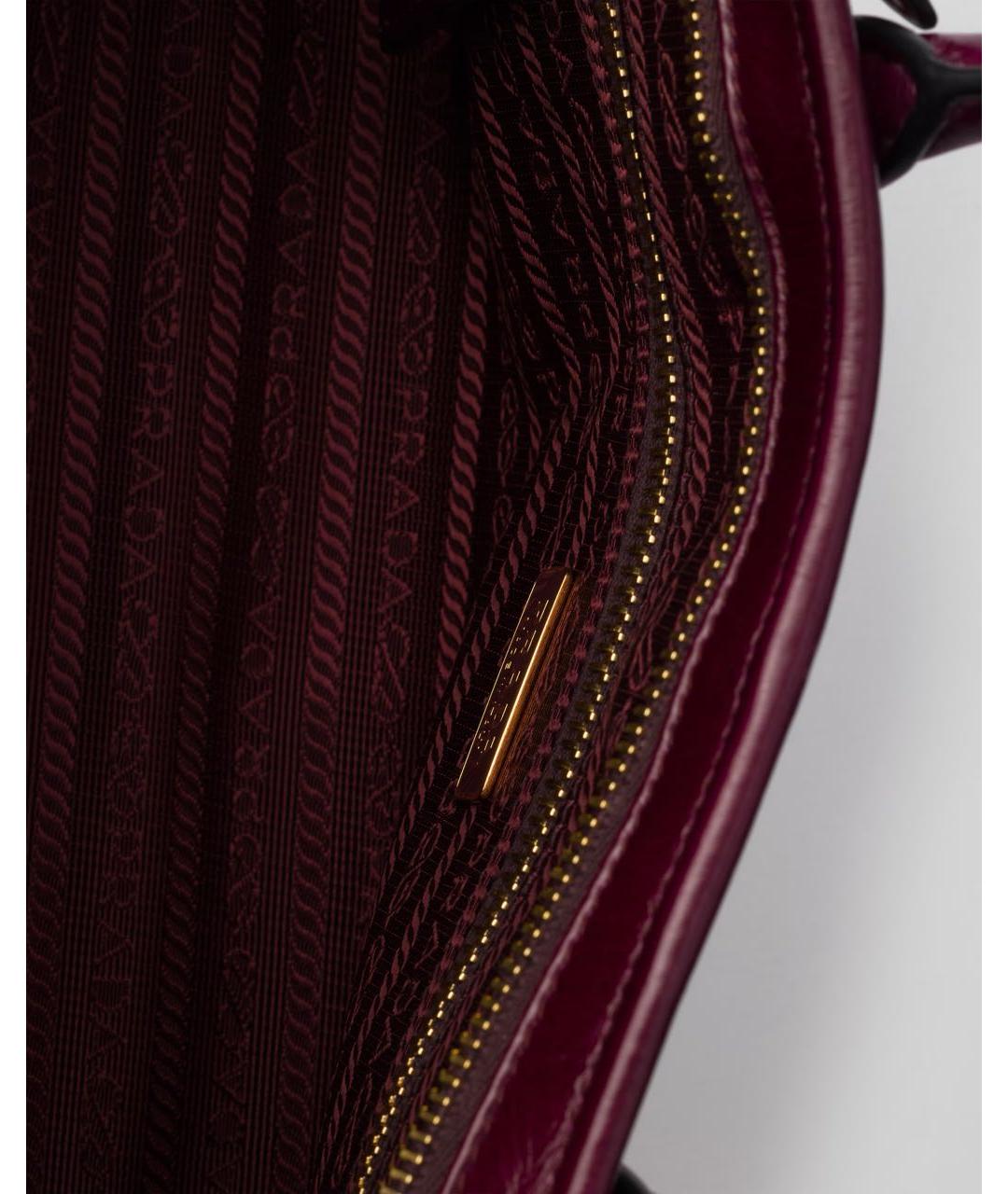 PRADA Бордовая кожаная сумка с короткими ручками, фото 4