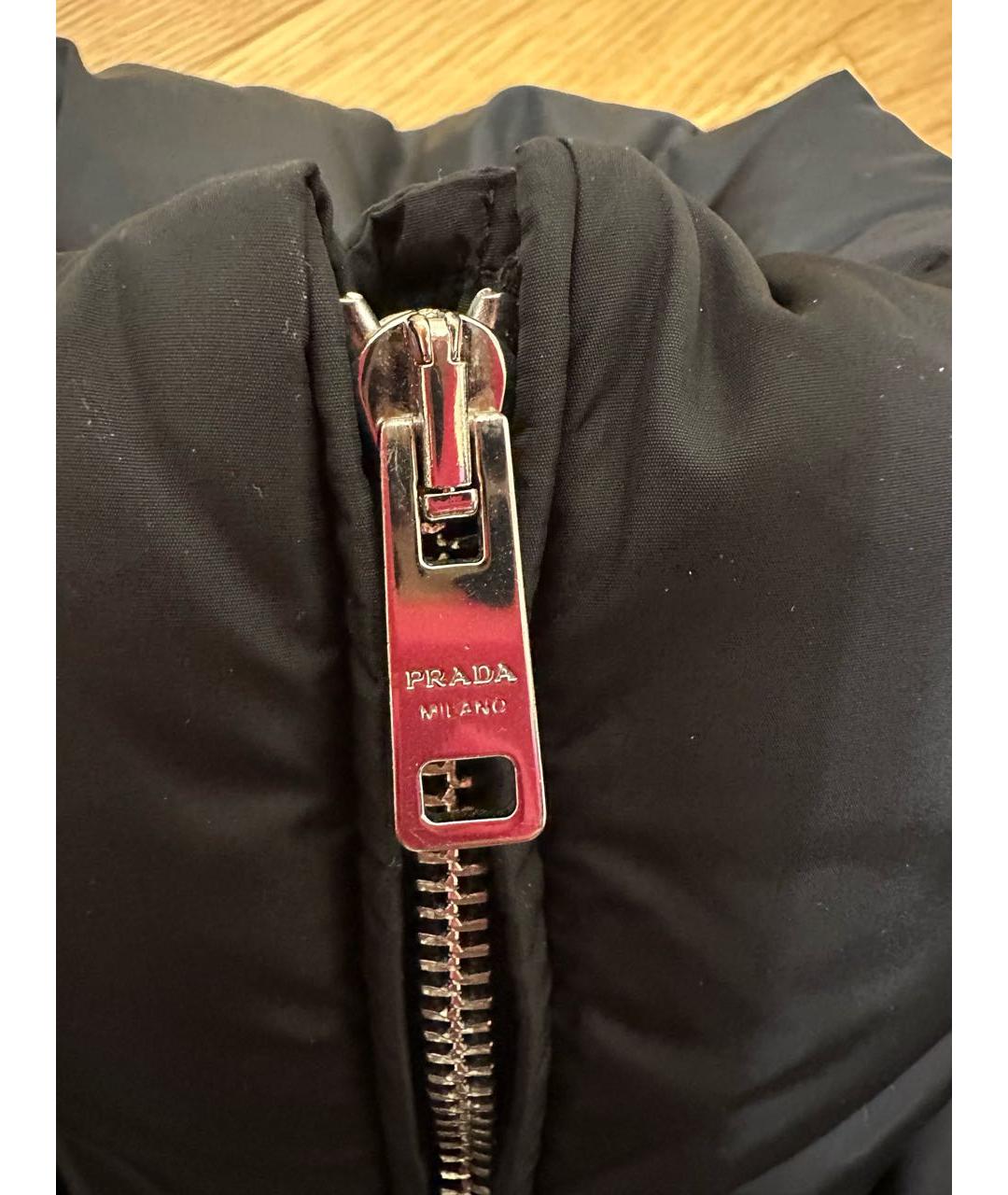 PRADA Черный полиэстеровый пуховик, фото 4