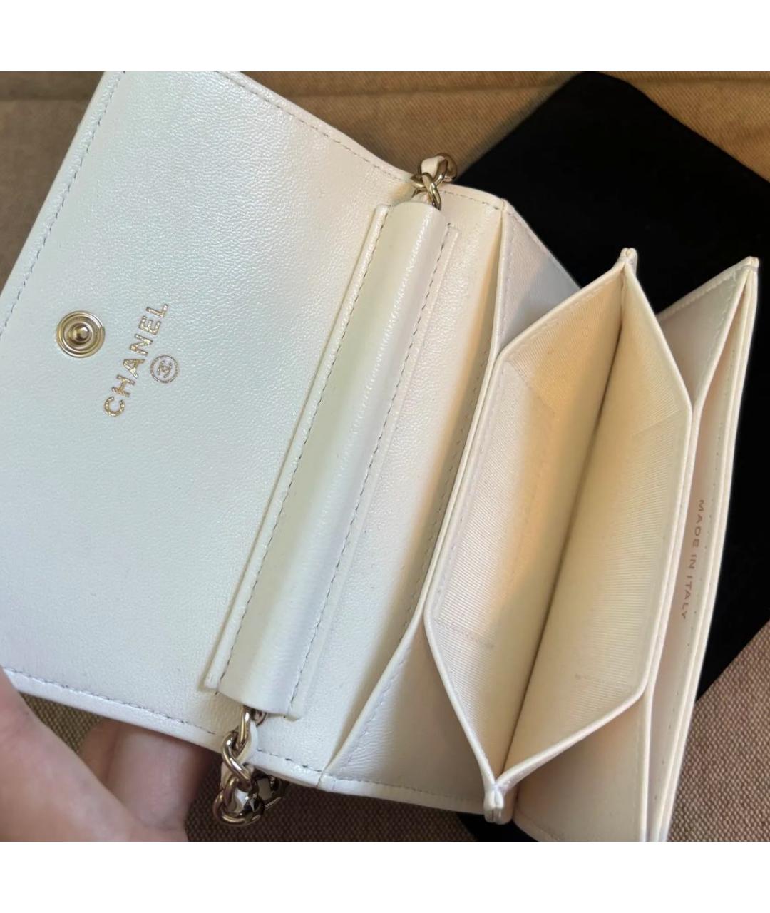 CHANEL Белая кожаная сумка через плечо, фото 4
