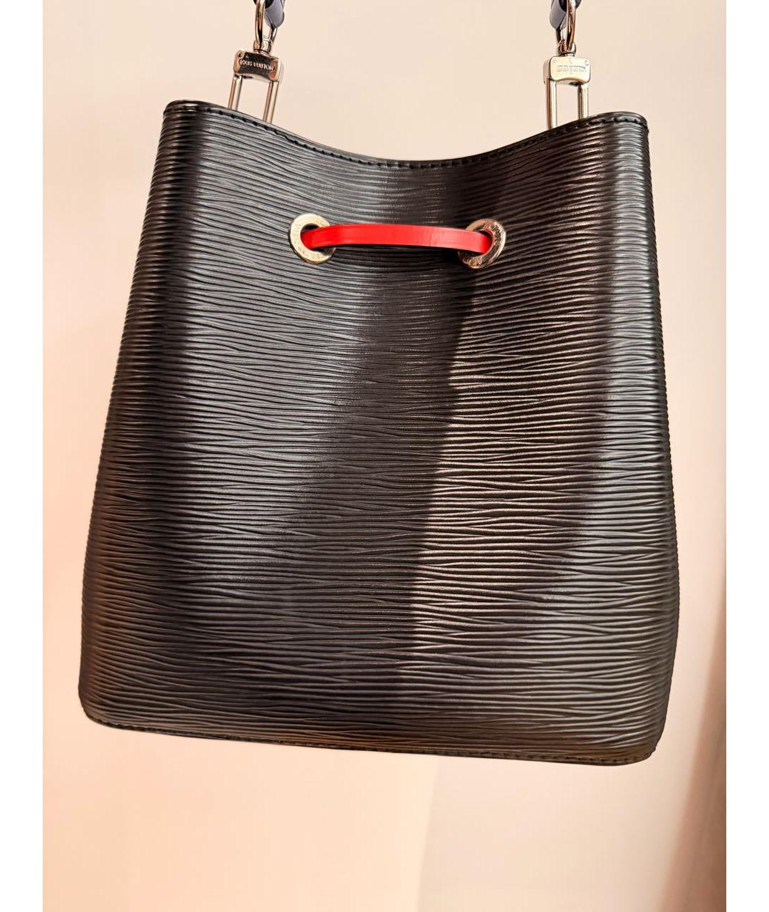 LOUIS VUITTON Черная кожаная сумка с короткими ручками, фото 3