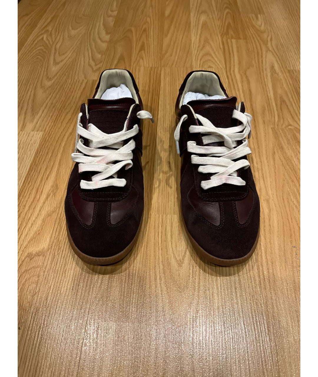 MAISON MARGIELA Бордовые кожаные низкие кроссовки / кеды, фото 2