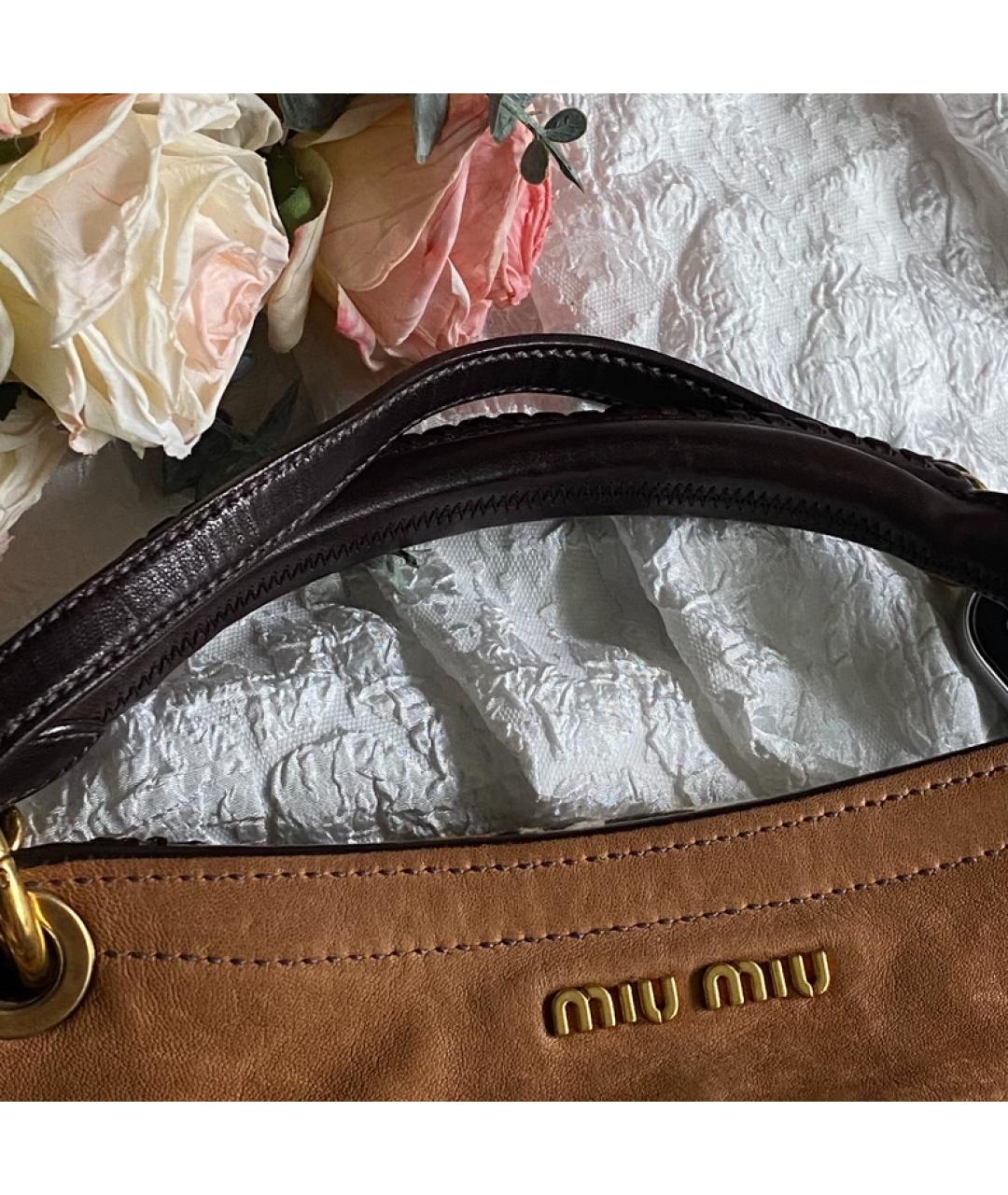 MIU MIU Коричневая меховая сумка с короткими ручками, фото 3