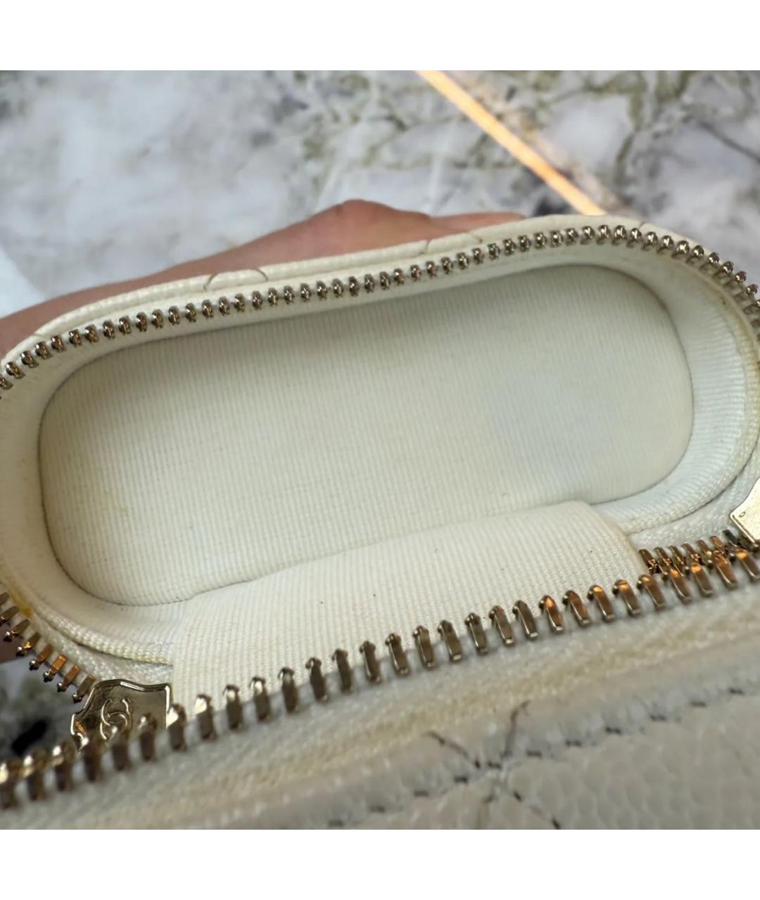 CHANEL Белая кожаная сумка через плечо, фото 7