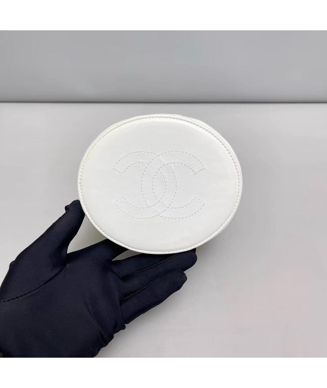 CHANEL Белая кожаная сумка с короткими ручками, фото 5