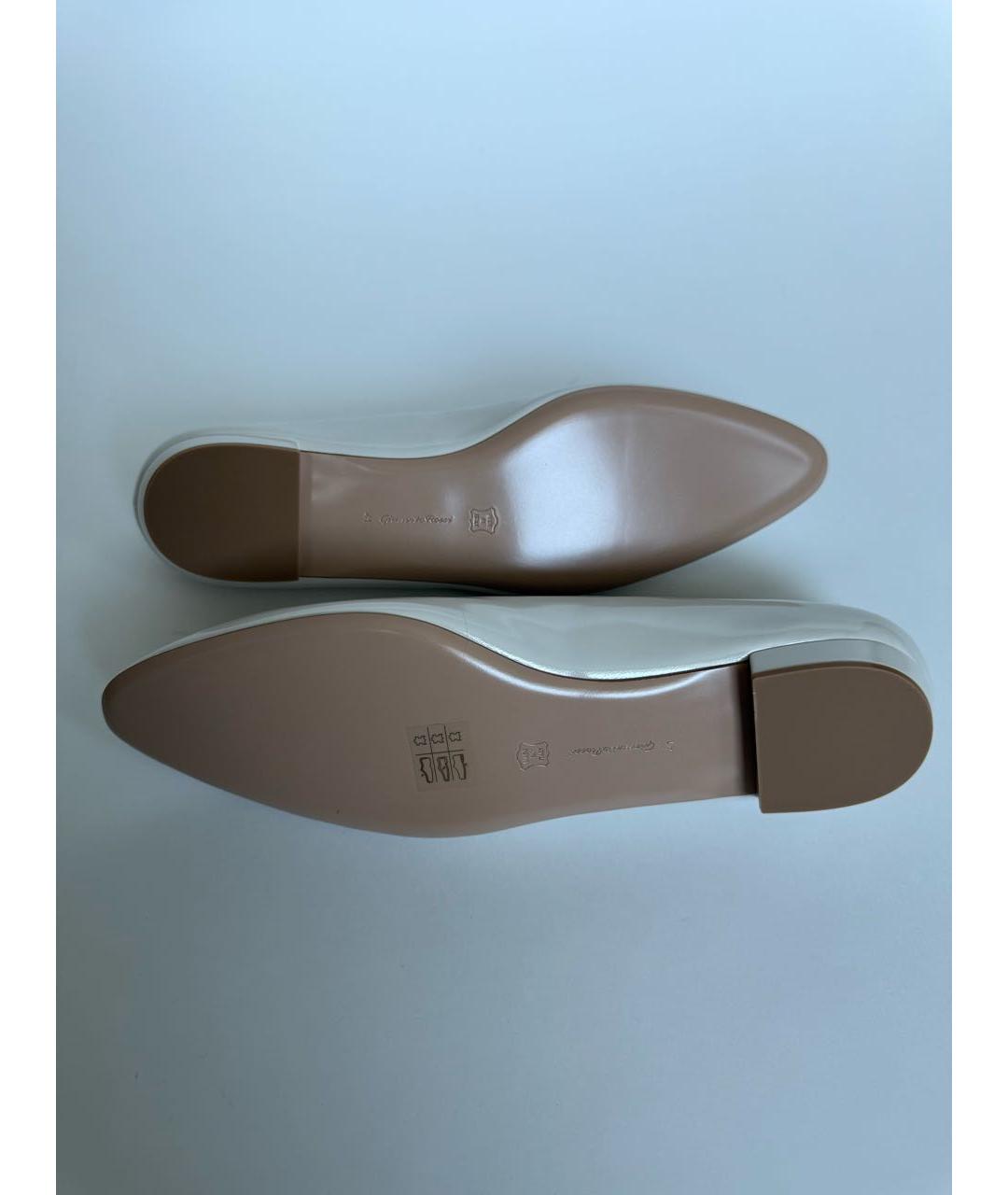 GIANVITO ROSSI Белые балетки из лакированной кожи, фото 4