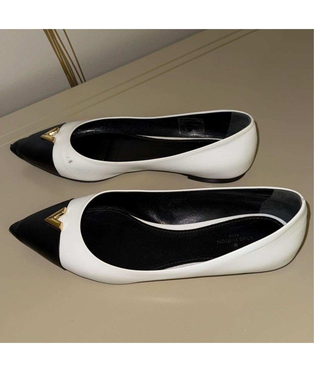 LOUIS VUITTON Белые кожаные балетки, фото 5