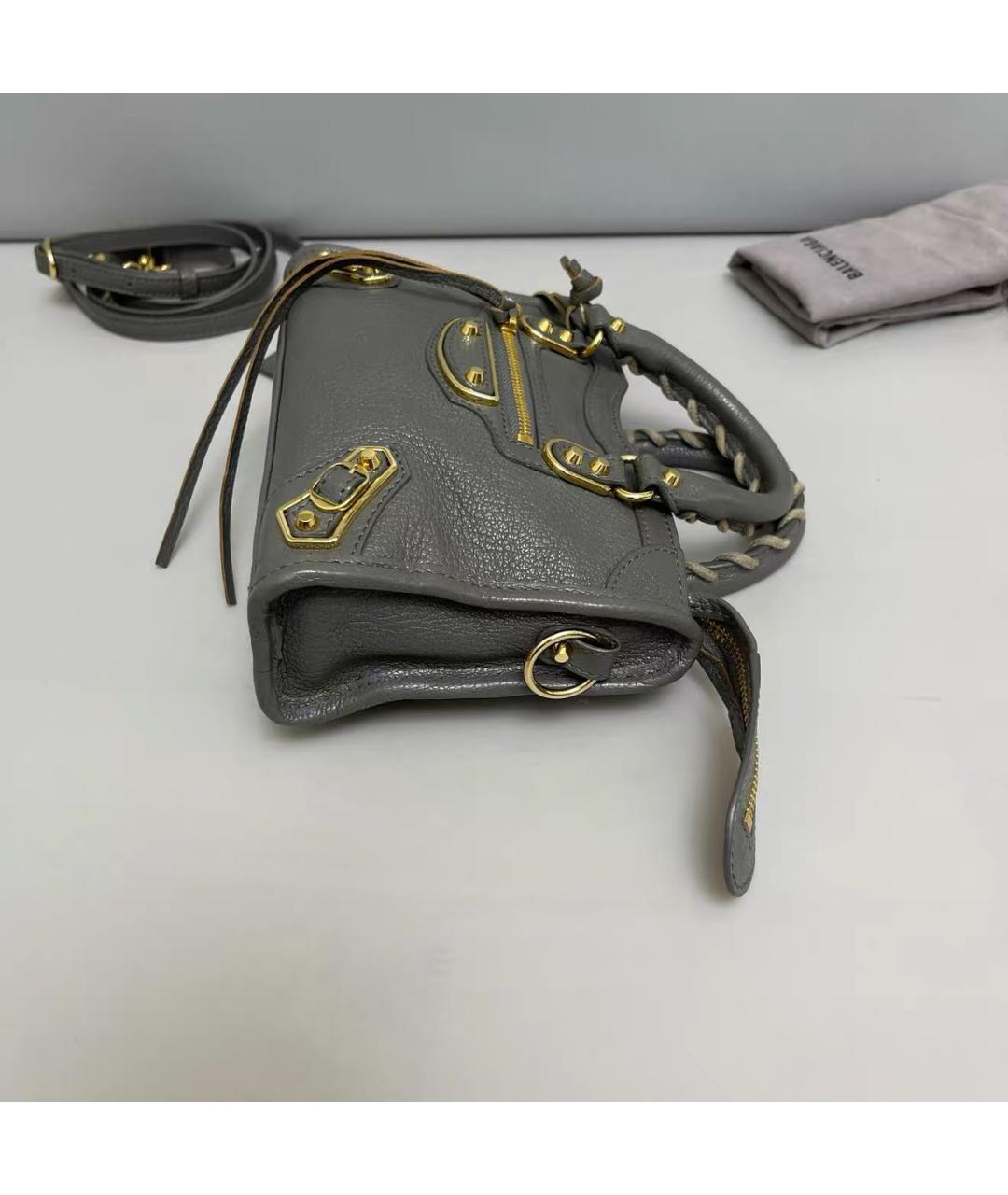 BALENCIAGA Серая кожаная сумка через плечо, фото 5