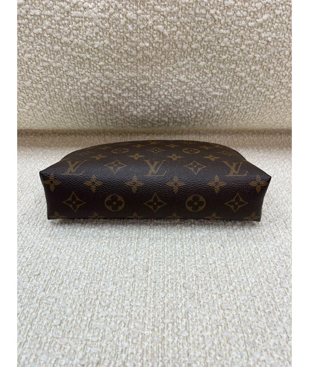 LOUIS VUITTON Коричневая косметичка, фото 6