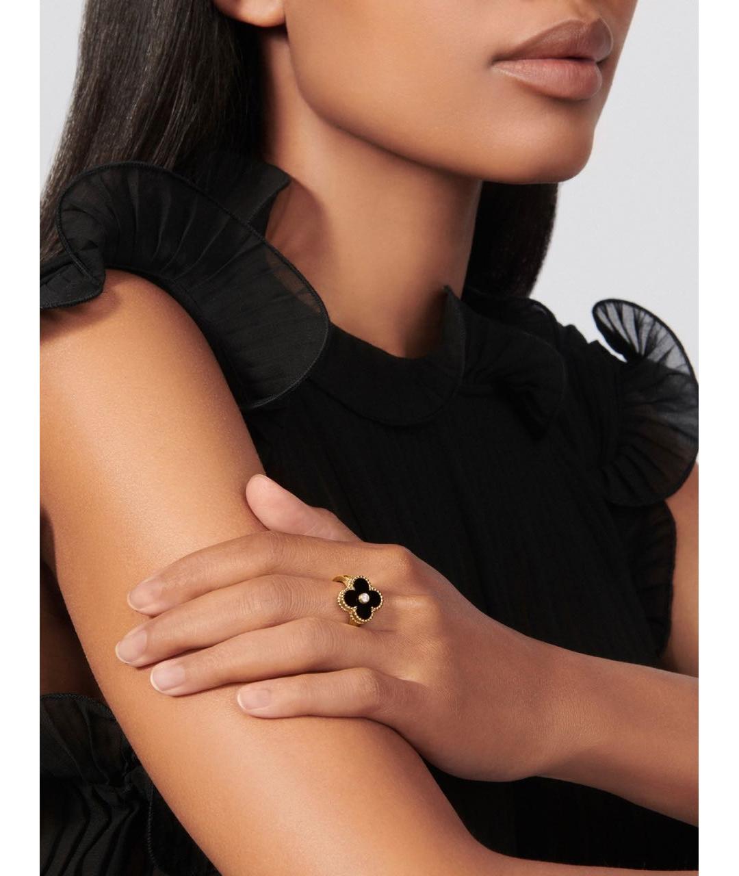 VAN CLEEF & ARPELS Черное кольцо из желтого золота, фото 4