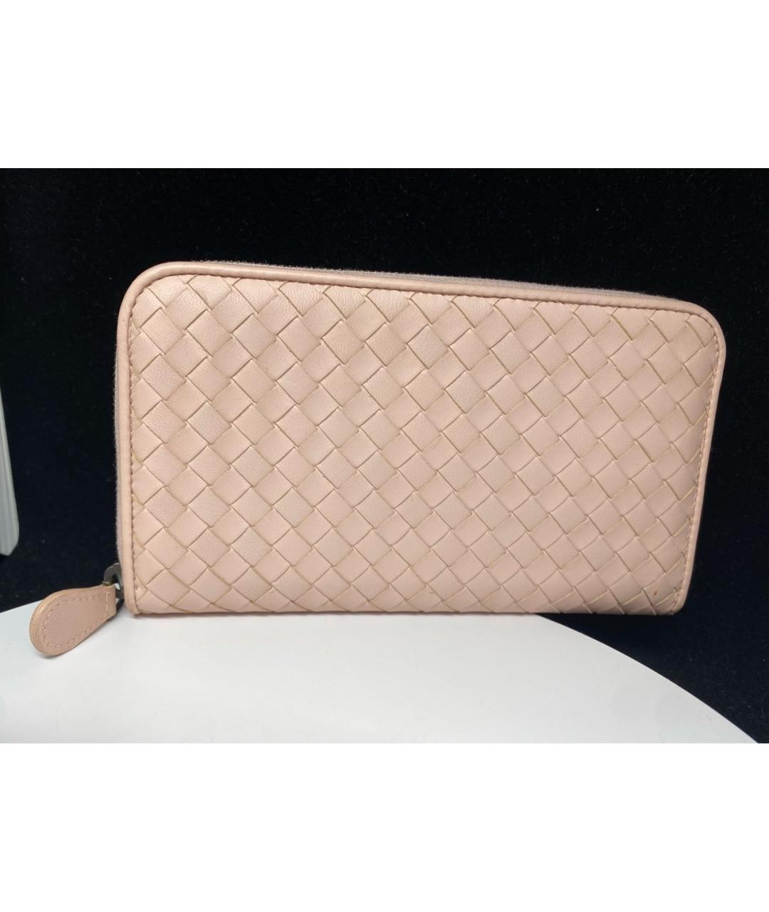 BOTTEGA VENETA Розовый кожаный кошелек, фото 3