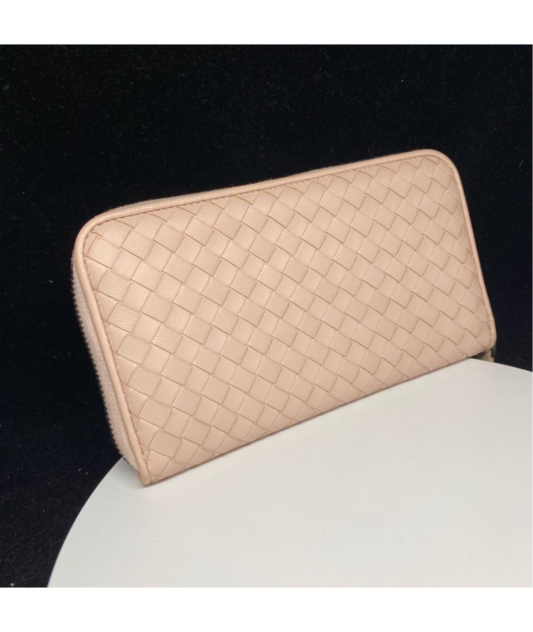BOTTEGA VENETA Розовый кожаный кошелек, фото 2