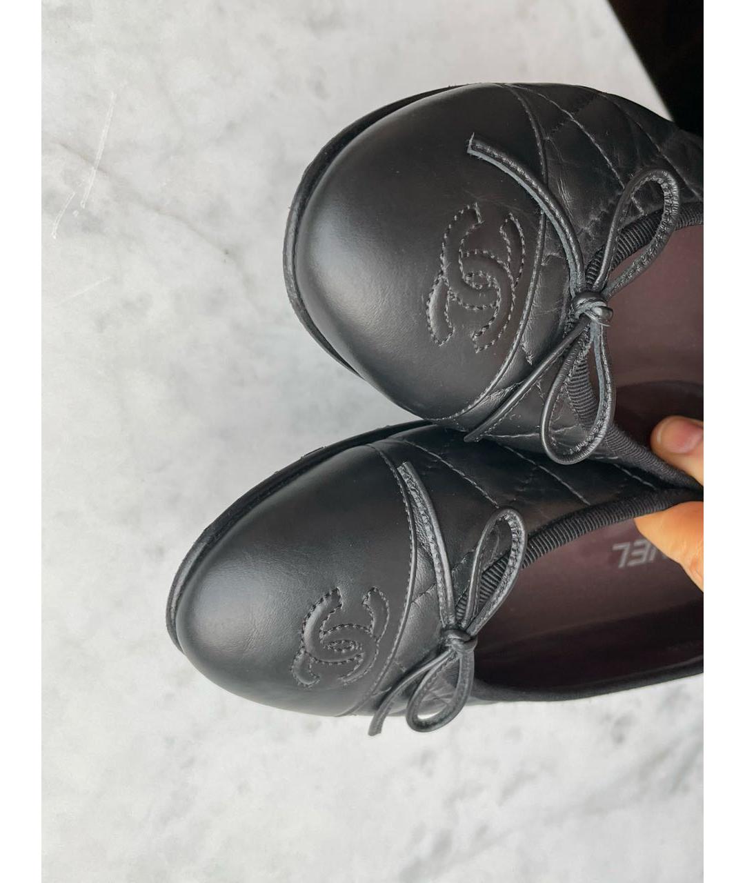 CHANEL Черные кожаные балетки, фото 4