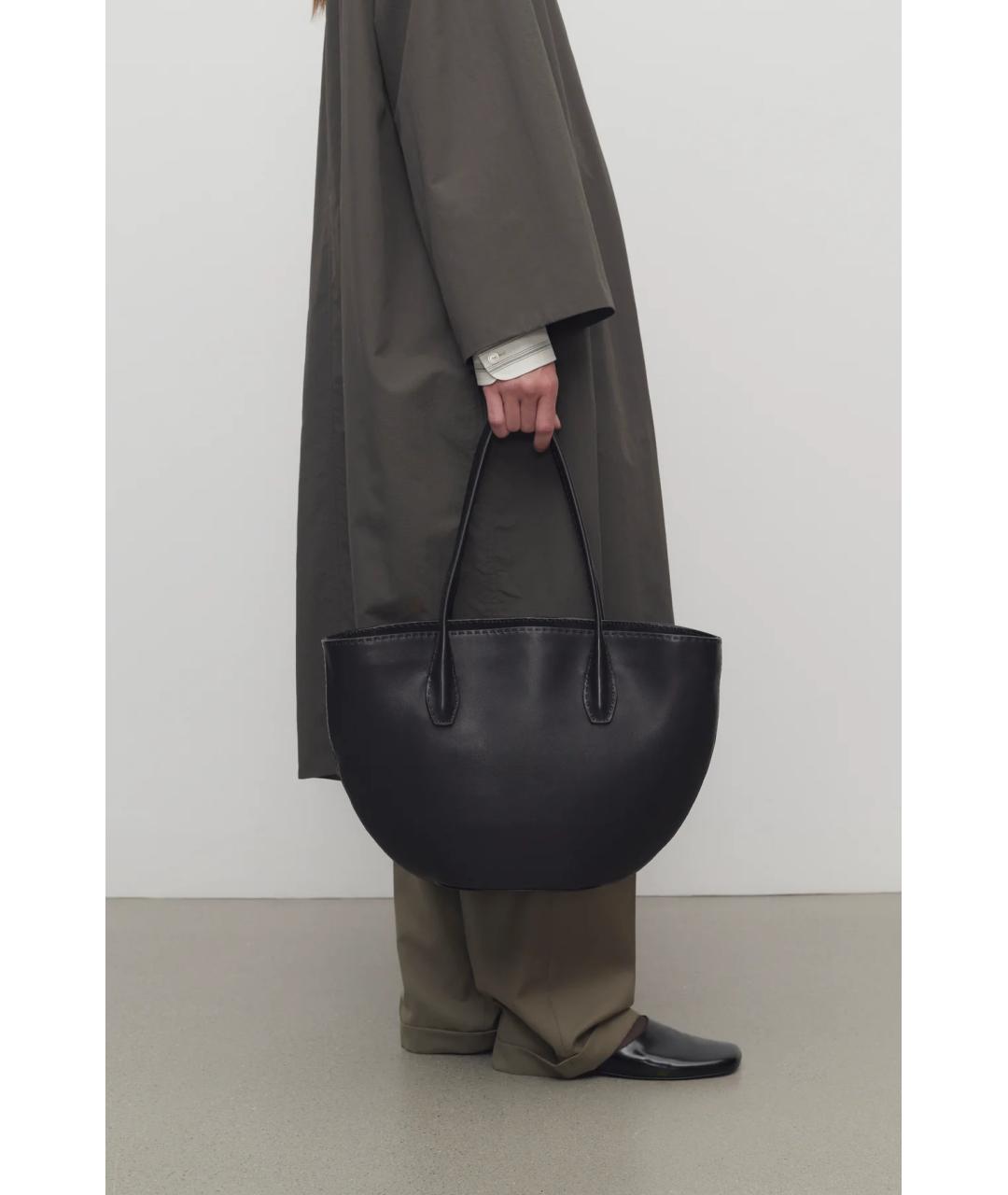 THE ROW Черная кожаная сумка тоут, фото 3