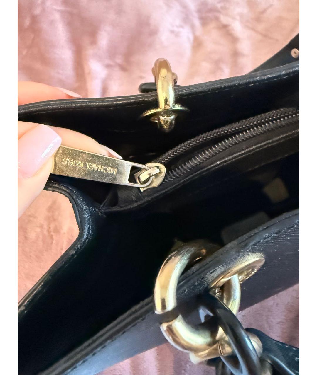 MICHAEL KORS Черная кожаная сумка с короткими ручками, фото 6