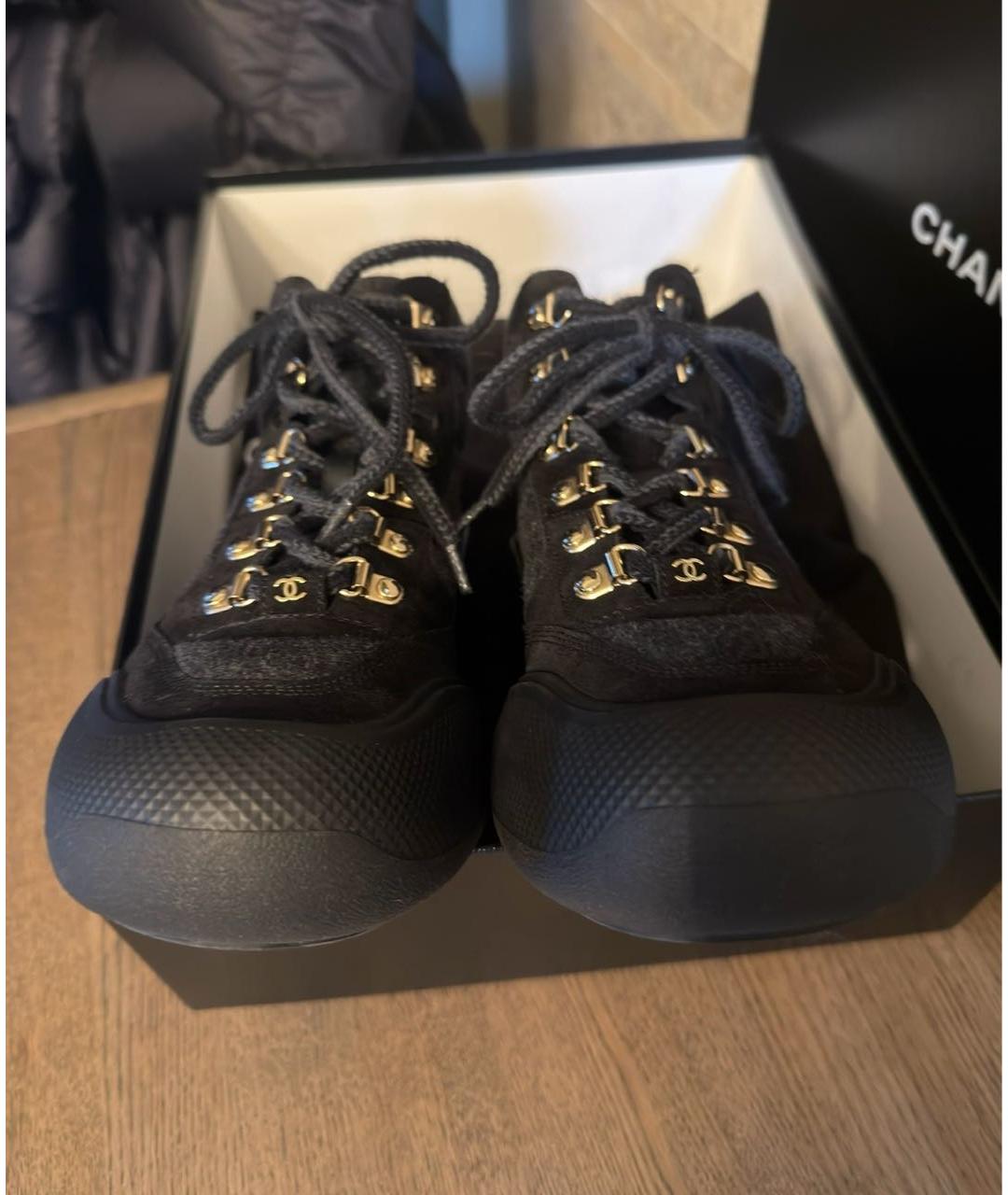 CHANEL Черные замшевые ботинки, фото 2