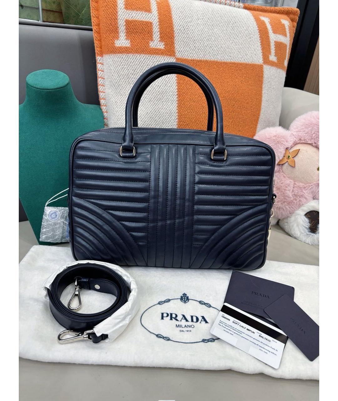 PRADA Темно-синяя кожаная сумка с короткими ручками, фото 4