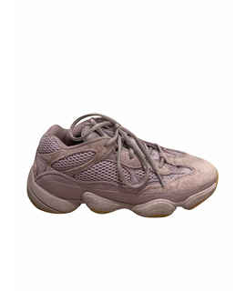 

Кроссовки YEEZY