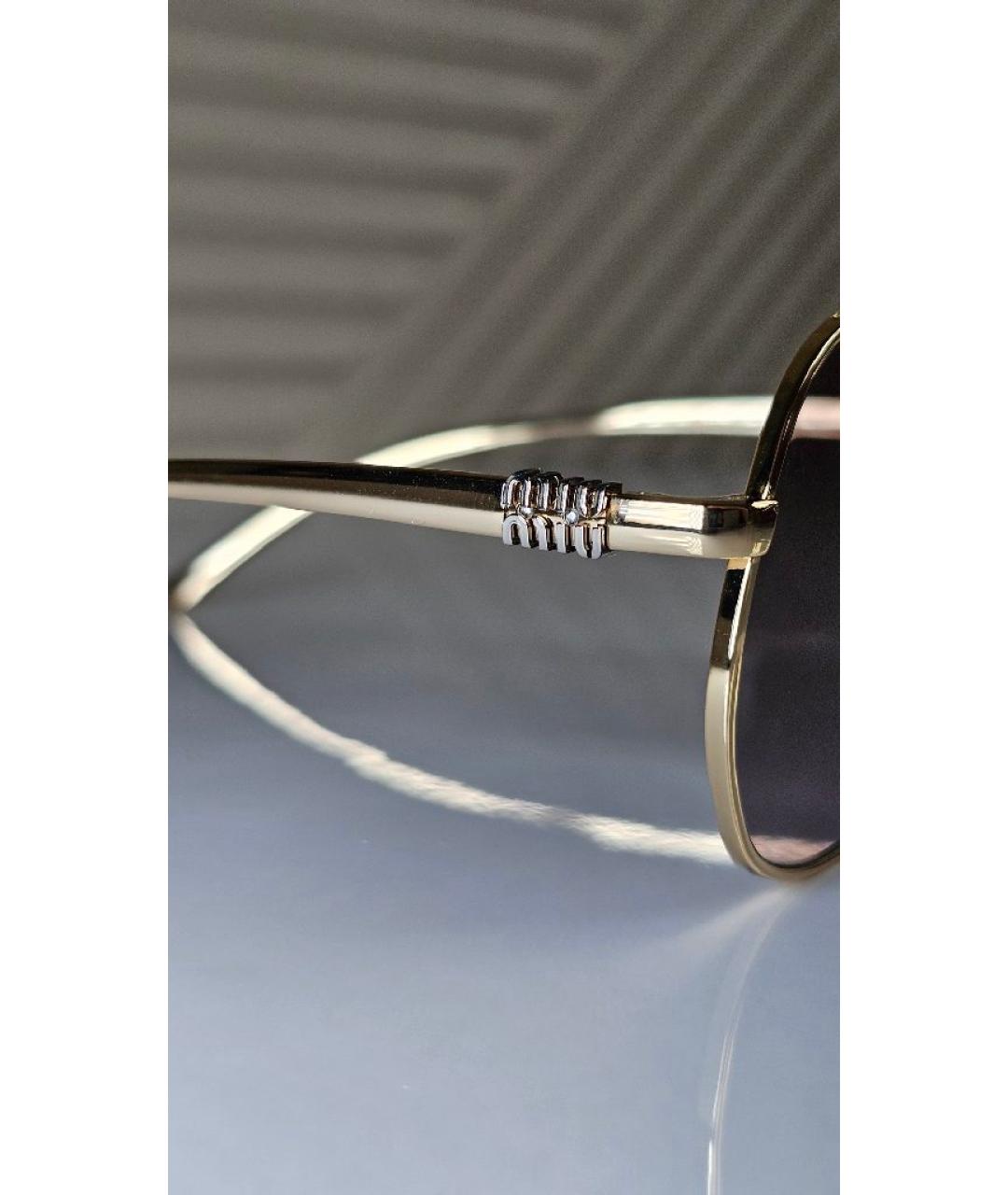 MIU MIU Золотые металлические солнцезащитные очки, фото 3